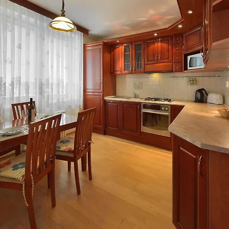 Apartment Ambiente Serviced - District Ii