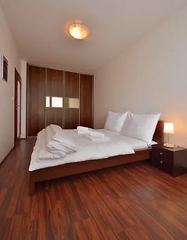 公寓 Ambiente Serviced - District Ii 布拉迪斯拉发